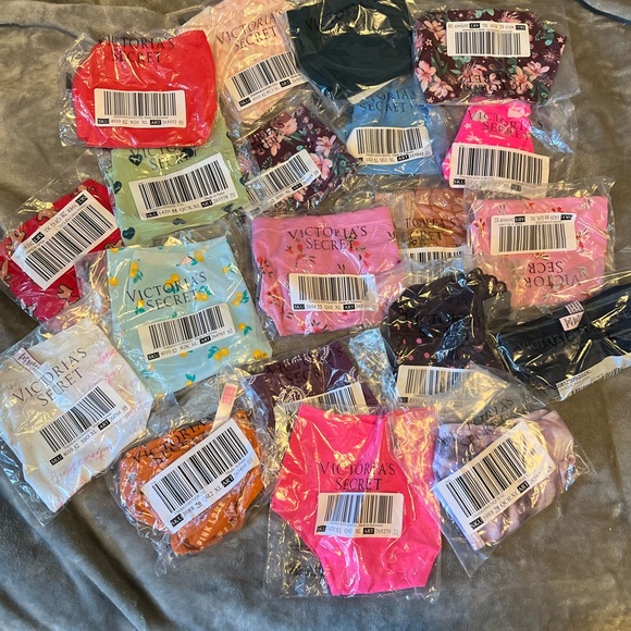 Victoria's Secret Other - Victoria's Secret 20 pair XL Set